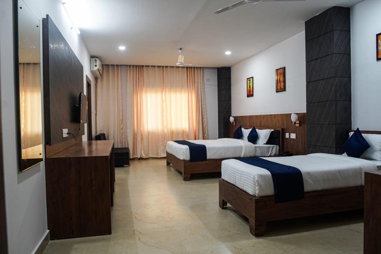 Hotel A G Palace Duliagaon Esterno foto